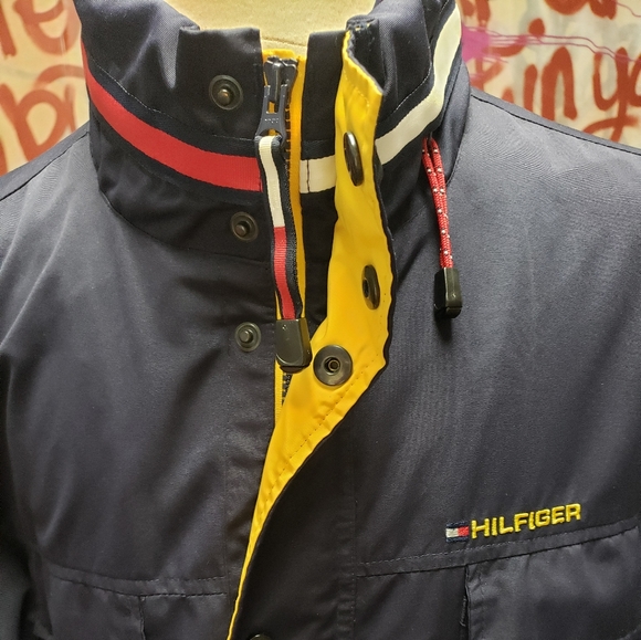 Vintage Tommy Hilfiger Men's WaterStop Jacket, Size XL, Immaculately Clean. - Picture 3 of 14